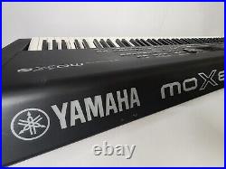 Yamaha MOX8 88 weighted keys synthesiser keyboard piano 2 pedals / soft case