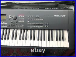 Yamaha MOX8 Stage/Studio Keyboard Synthesizer + Manual, Power Supply + FREE case