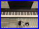 Yamaha-P105-digital-piano-88-weighted-keys-Incl-Stand-Pedal-Padded-Case-01-zg