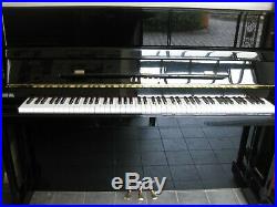 Yamaha V118N Upright Piano in Black Gloss Case Manufactured in 2002